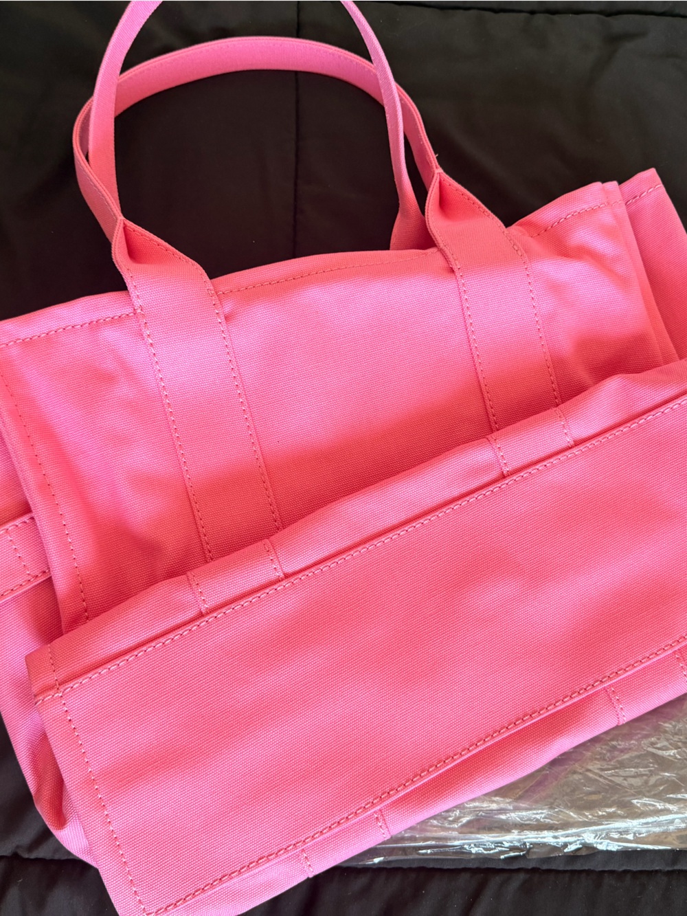 Marc Jacobs Pink Large Canvas Tote Bag with Logo - Picture 2 of 7